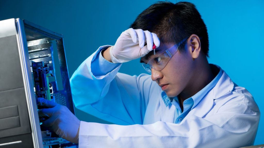 How To Build A Gaming Pc: A Step-By-Step Guide For Beginners build a pc